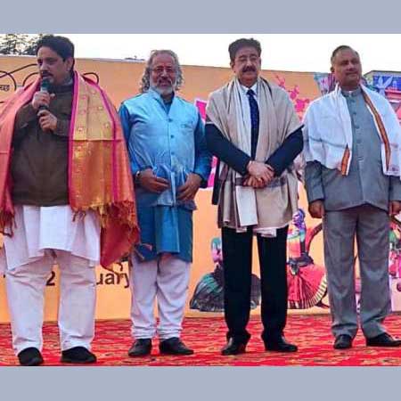 Sandeep Marwah Inaugurated Poush Mela at Indirapuram