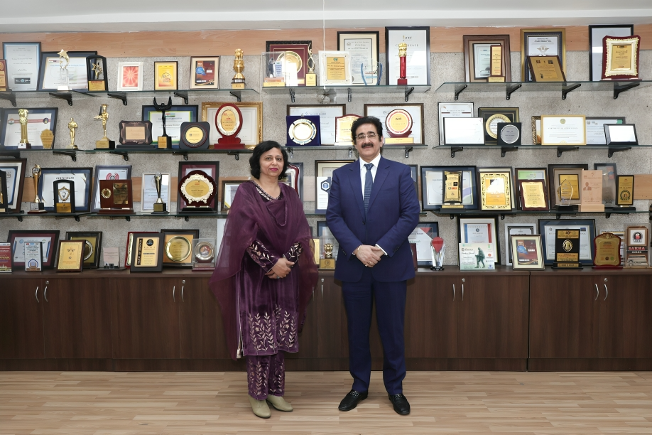 Dr. Sandeep Marwah and Mamta Soni Collaborate at AAFT: A Confluence of Vision and Creativity