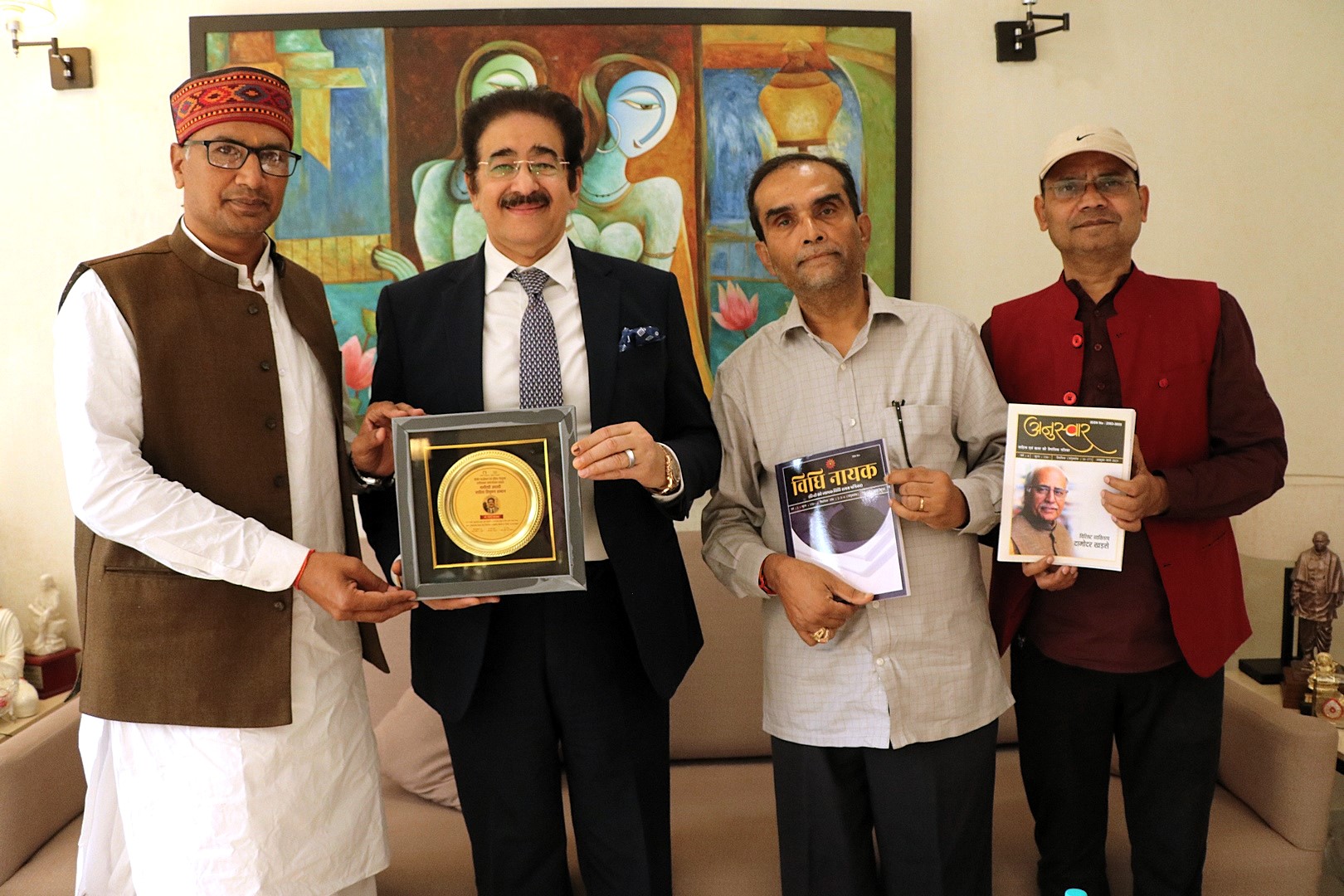 President Sandeep Marwah Sir with Esteemed Guests at AAFT