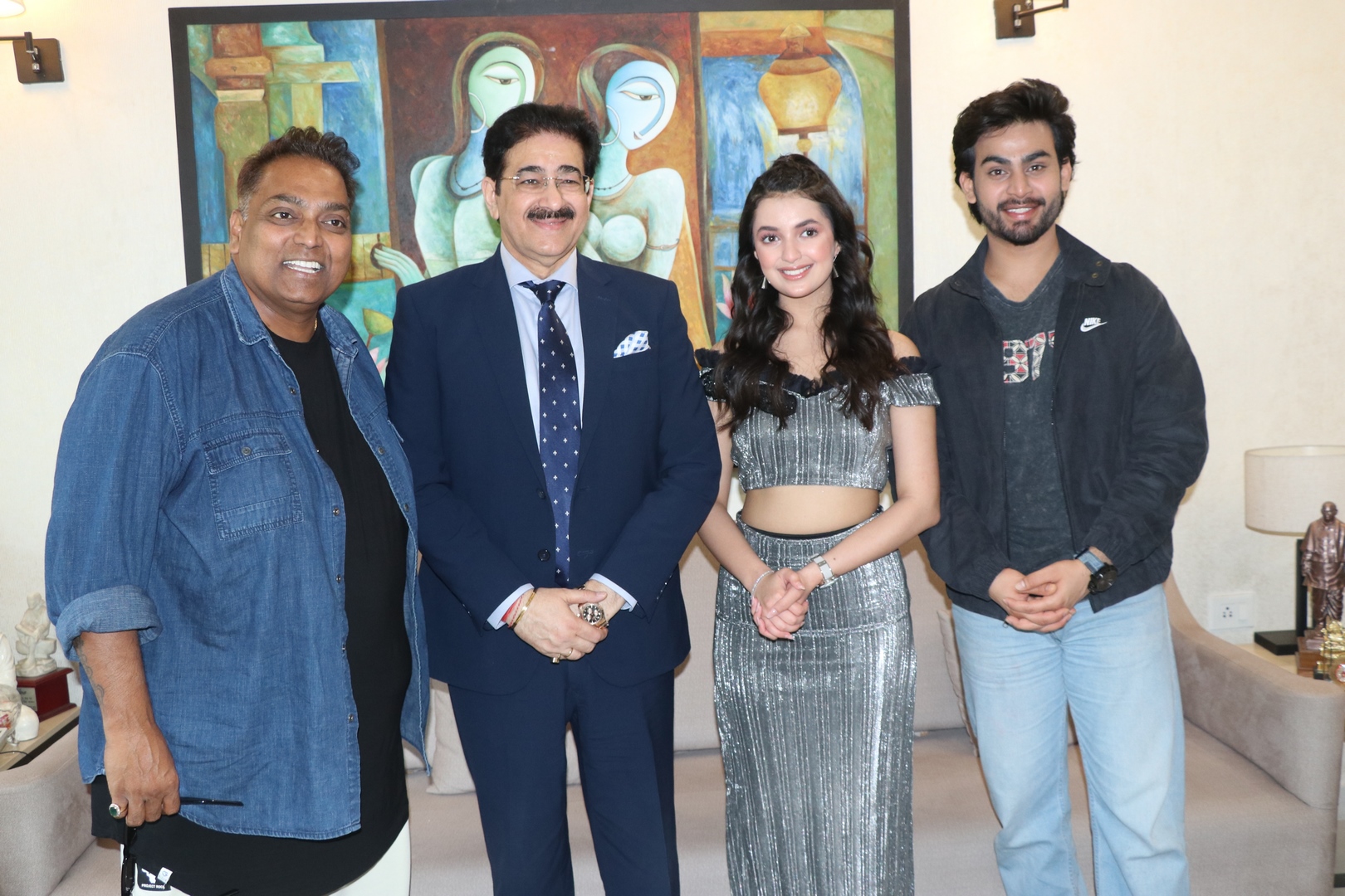 “Pinto Ke Pappi” Film Stars Visit AAFT, Meet Dr. Sandeep Marwah