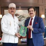 Gen. Ajay Kumar Singh Visits Marwah Studios, Presents His Book “Men of Steel”